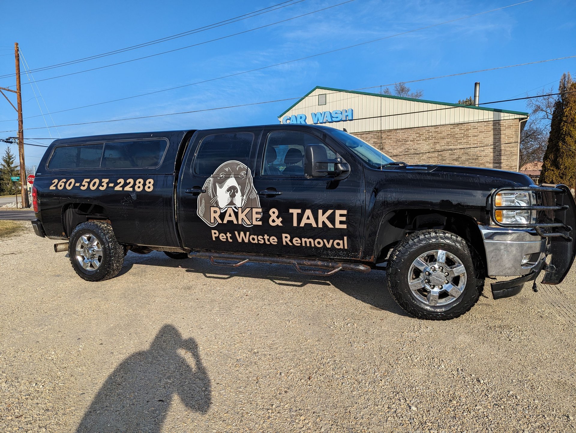 Community Hero December 2024: Rake and Take Pet Waste Removal